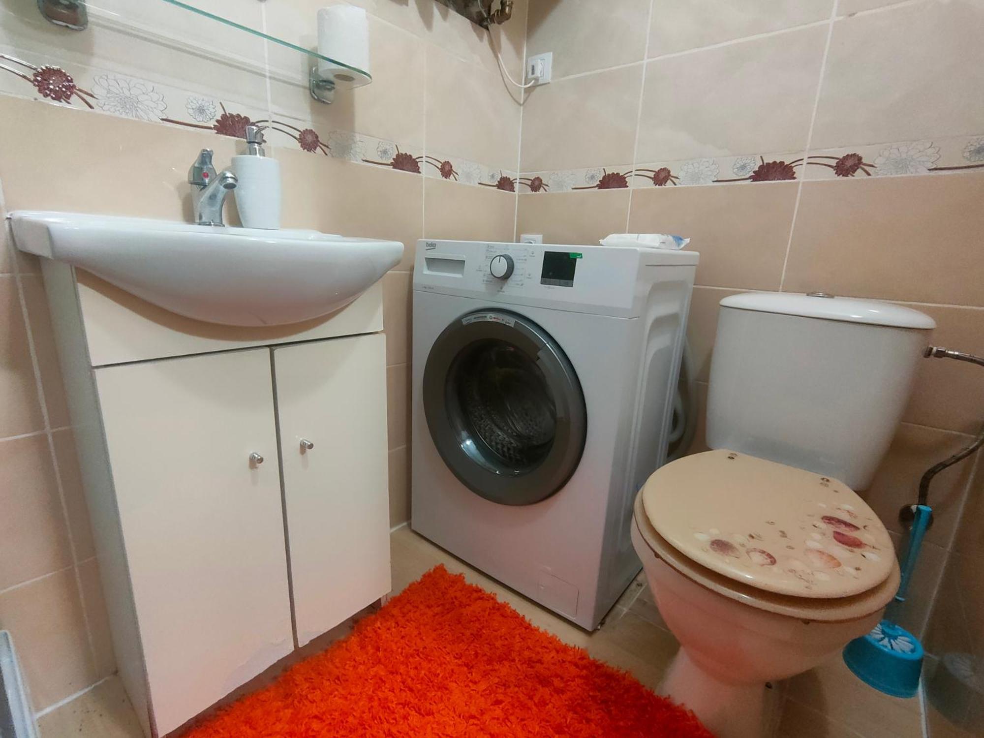 Family Apartment Kv Karlsbad Eksteriør billede